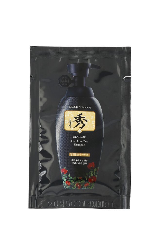 Шампунь від випадіння волосся з олією камелії, 10мл / DAENG GI MEO RI Dlaе Soo Anti-Hair Loss Shampoo, 10ml П 001 фото